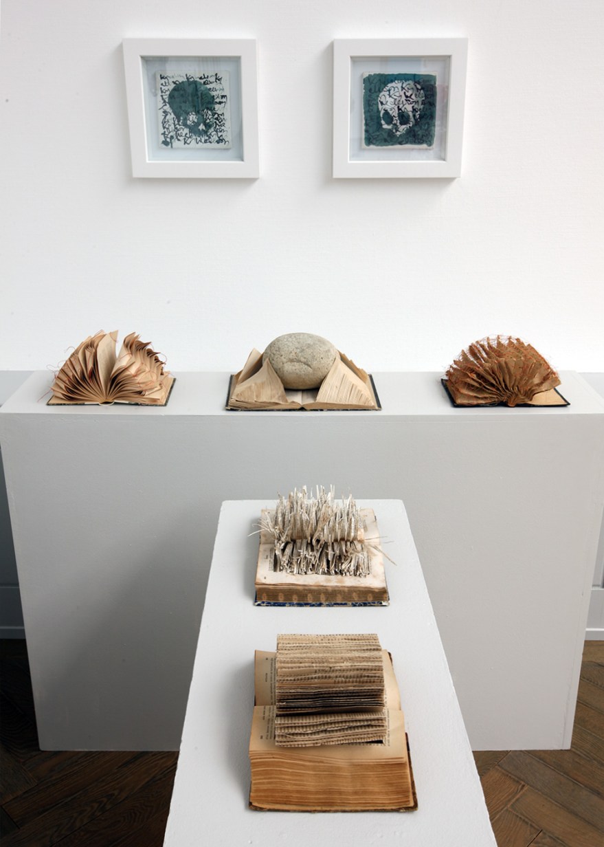 Catherine Corthésy #papier #art #couture #robes #tricot #plis #travauxfeminins #lachauxdefonds - catherinecorthesy.ch